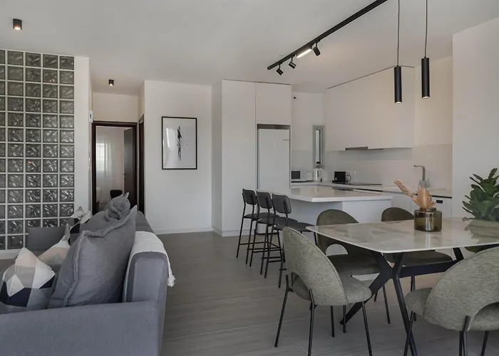 アパート Phaedrus Living Travertine Residences 102 *