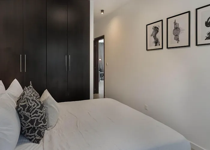 Phaedrus Living Travertine Residences 102 *